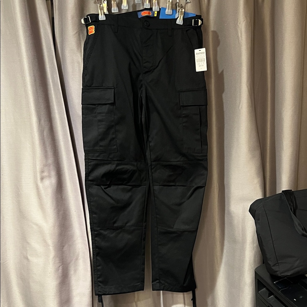 Zumiez Black Men's Loose fit sk8 Cargo Pants size 30